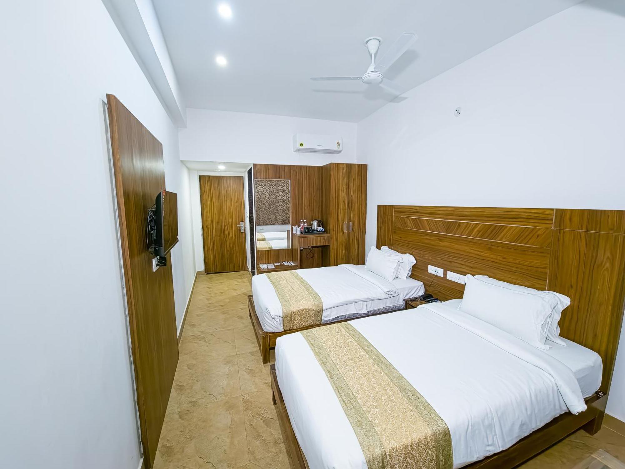 Hotel Amritara Ramila Kutir Ayodhya Esterno foto