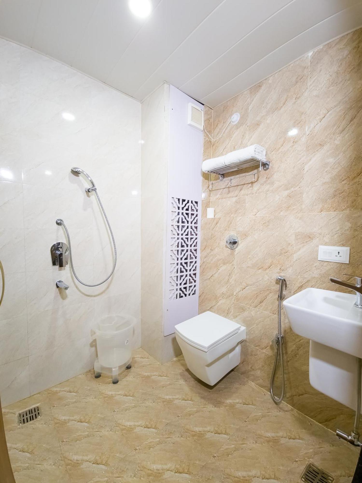 Hotel Amritara Ramila Kutir Ayodhya Esterno foto