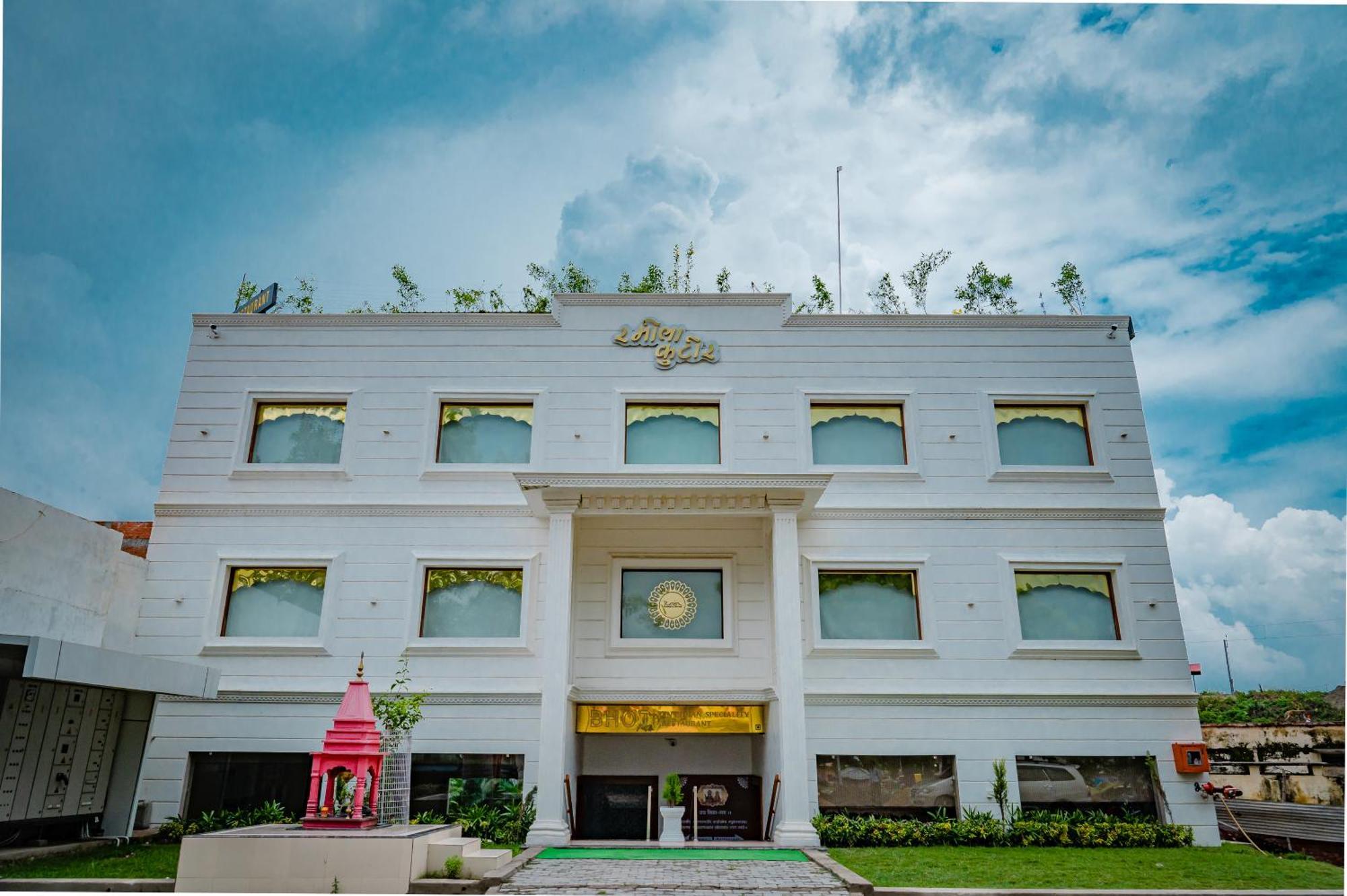 Hotel Amritara Ramila Kutir Ayodhya Esterno foto