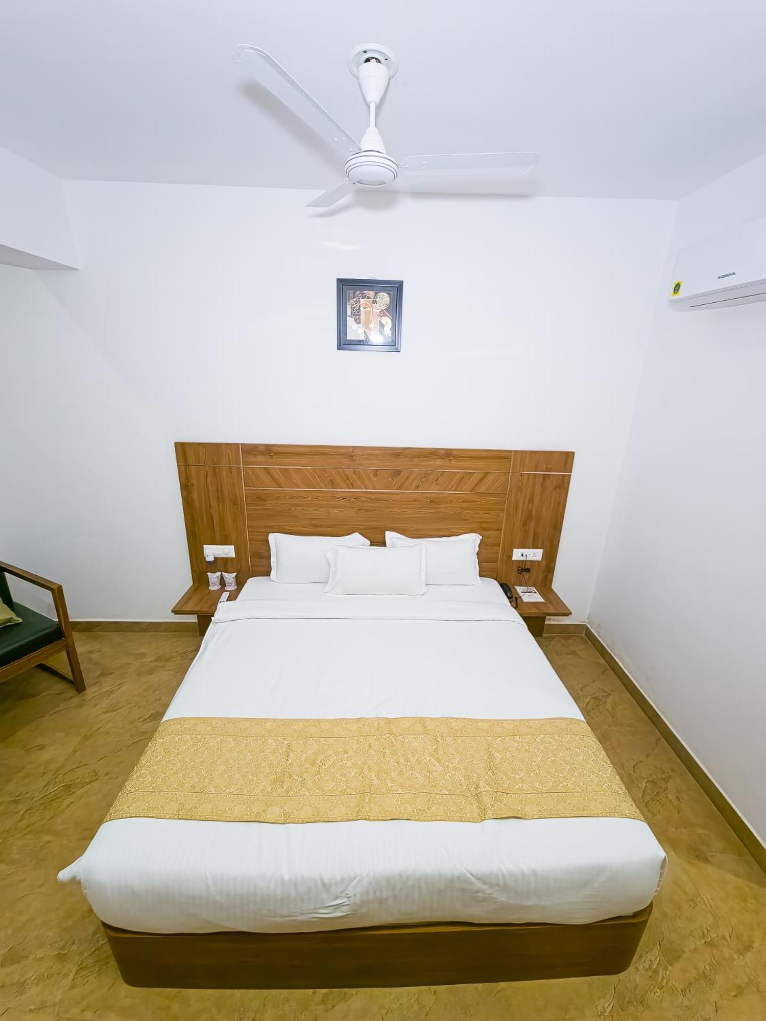 Hotel Amritara Ramila Kutir Ayodhya Esterno foto