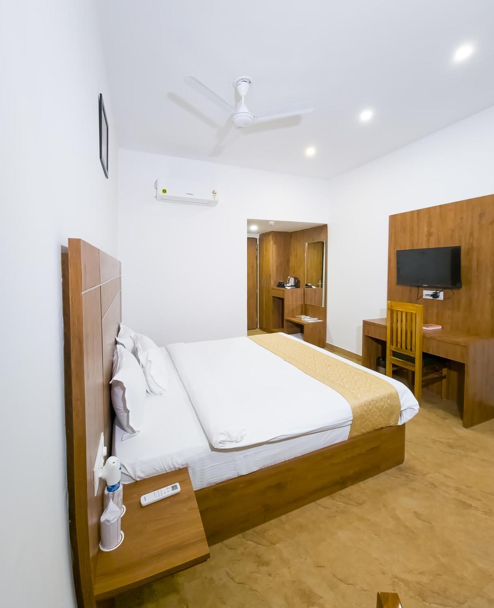 Hotel Amritara Ramila Kutir Ayodhya Esterno foto