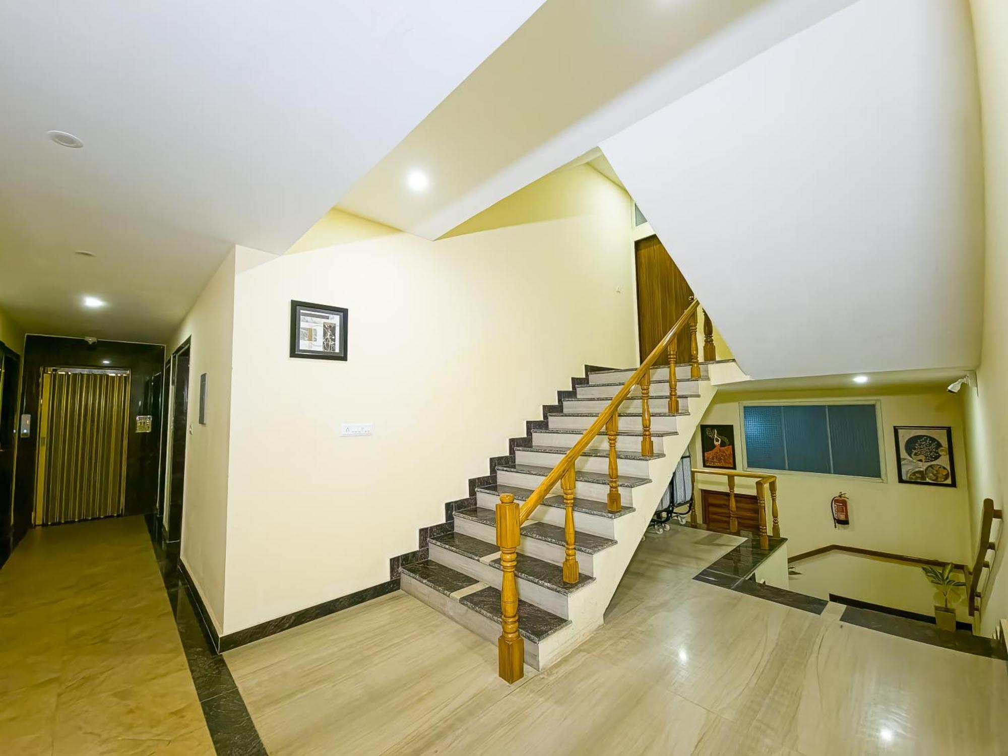 Hotel Amritara Ramila Kutir Ayodhya Esterno foto